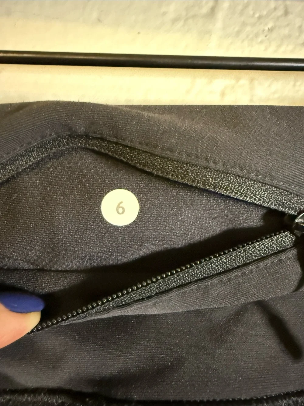 Lululemon Tight Stuff Black / reflective Dot Black  Leggings Size 6